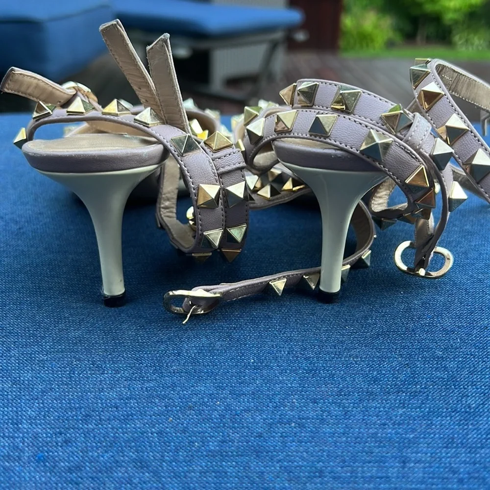 Rockstud Caged 65 Leather Ankle Strap Pump - Picture 8 of 12